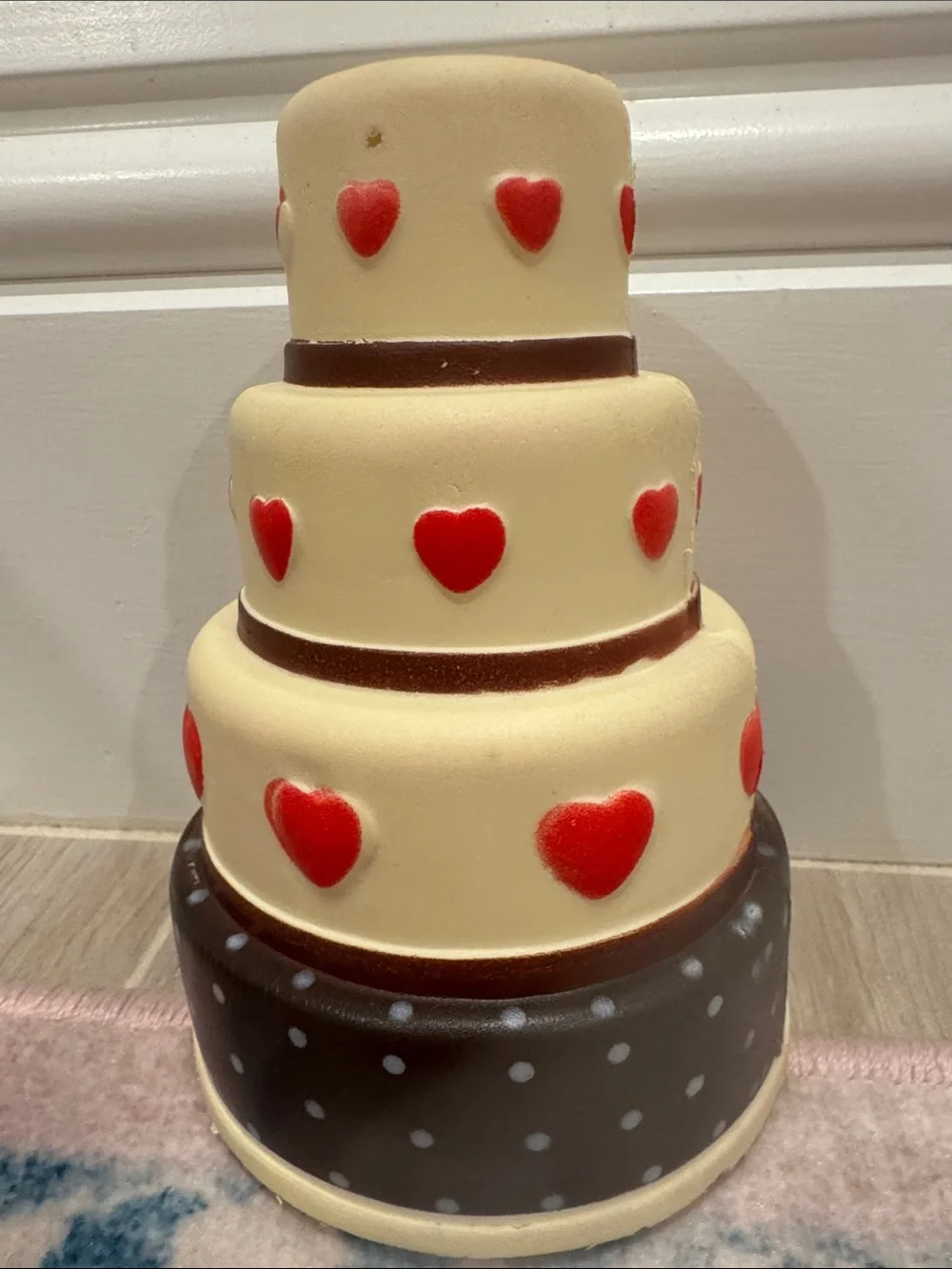 Viral popular cream and Red Heart Tiered cake squishy